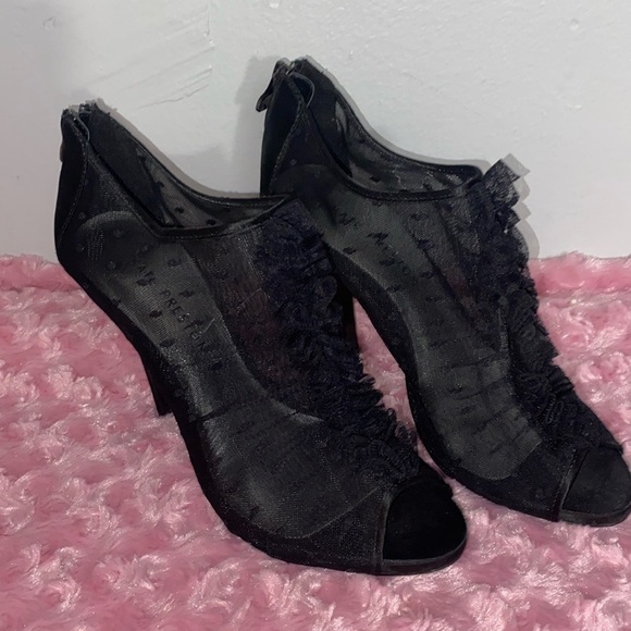 kate preston Shoes - KATE PRESTON SHEER BLACK LACE PEEP TOE STILET HEELS size 8.5